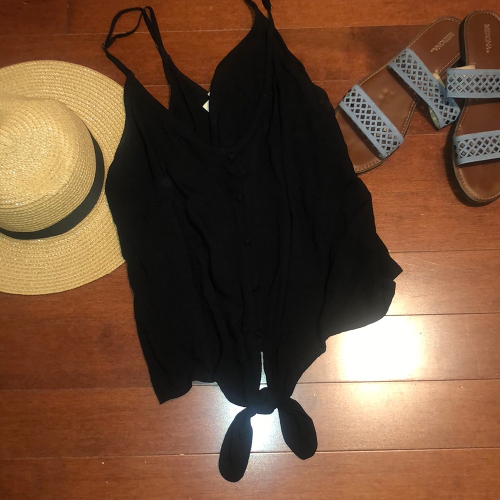 Blacked Cropped Spaghetti Strap Top